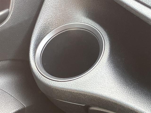 シエンタ X 福祉車輌 ETC バックカメラ ナビ TV レーンアシスト 衝突被害軽減システム 両側スライド・片側電動 スマートキー アイドリングストップ 電動格納ミラー オートマチックハイビーム オートライト(53枚目)