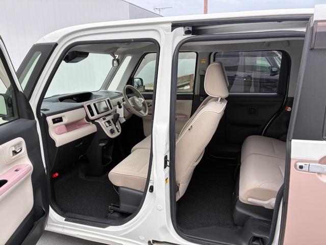 ムーヴキャンバス Xメイクアップリミテッド SAIII 【保証付き】【修復歴無し】メモリーナビ 全方位カメラ ブルートゥース 地デジ キーレスエントリー 横滑り防止機能 衝突安全ボディ オートエアコン ベンチシート ETC 両側パワースライドドア ABS(35枚目)