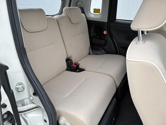 ムーヴキャンバス Xメイクアップリミテッド SAIII 【保証付き】【修復歴無し】メモリーナビ 全方位カメラ ブルートゥース 地デジ キーレスエントリー 横滑り防止機能 衝突安全ボディ オートエアコン ベンチシート ETC 両側パワースライドドア ABS(36枚目)