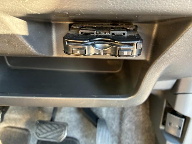 ワゴンＲ ＦＸ　【保証付き】【修復歴無し】ナビＴＶ　ＤＶＤ　アイドリングストップ　キーレス　シートヒーター　盗難防止　ＡＵＴＯエアコン　Ｗエアバッグ　フルフラット　ＥＴＣ装着車　メモリーナビ　ＡＢＳ　ベンチシート（29枚目）