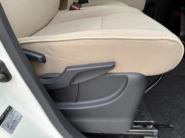 ムーヴキャンバス Gメイクアップリミテッド SAIII 【保証付き】【修復歴無し】 カーナビ ワンセグTV スマートキー プッシュスタート ブルートゥースオーディオ ETC フルフラットシート パノラミックビューモニター オートライト LED(35枚目)