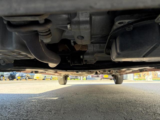 ★当社は車両販売から自社工場での整備・車検・鈑金、万が一のロードサービスにも対応！現金・分割ローンまで幅広いお支払い！任意保険の専門部署まで完備。