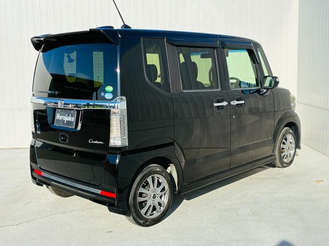 Ｎ－ＢＯＸカスタム Ｇ・Ｌパッケージ　【保証付き】【修復歴無し】ナビＴＶ　ＢＬＵＥＴＯＯＴＨ　スマートキー　プッシュスタート　フルフラットシート　フロントベンチシート　　片側電動両側スライドドア　盗難防止システム　オートエアコン　パワステ（5枚目）