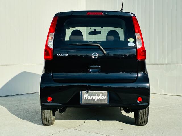 デイズ Ｊ　【保証付き】【修復歴無し】メモリーナビ　ＴＶ　スマートキー　プッシュスタート　バックカメラ　横滑り防止装置付　　　フロントベンチシート　パワーウィンド　安全ボディ　ＥＴＣ車載器　エアコン　ＡＢＳ（5枚目）