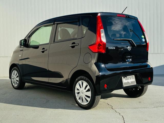 デイズ Ｊ　【保証付き】【修復歴無し】メモリーナビ　ＴＶ　スマートキー　プッシュスタート　バックカメラ　横滑り防止装置付　　　フロントベンチシート　パワーウィンド　安全ボディ　ＥＴＣ車載器　エアコン　ＡＢＳ（6枚目）