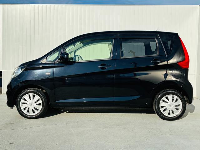 デイズ Ｊ　【保証付き】【修復歴無し】メモリーナビ　ＴＶ　スマートキー　プッシュスタート　バックカメラ　横滑り防止装置付　　　フロントベンチシート　パワーウィンド　安全ボディ　ＥＴＣ車載器　エアコン　ＡＢＳ（7枚目）