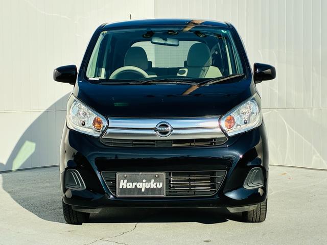 デイズ Ｊ　【保証付き】【修復歴無し】メモリーナビ　ＴＶ　スマートキー　プッシュスタート　バックカメラ　横滑り防止装置付　　　フロントベンチシート　パワーウィンド　安全ボディ　ＥＴＣ車載器　エアコン　ＡＢＳ（9枚目）