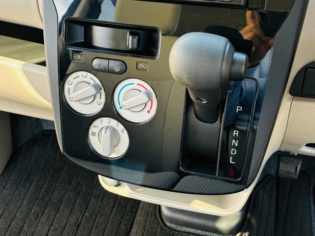 デイズ Ｊ　【保証付き】【修復歴無し】メモリーナビ　ＴＶ　スマートキー　プッシュスタート　バックカメラ　横滑り防止装置付　　　フロントベンチシート　パワーウィンド　安全ボディ　ＥＴＣ車載器　エアコン　ＡＢＳ（26枚目）