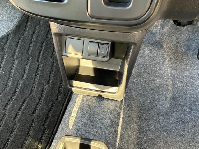 キャロル GL 【保証付き】【修復歴無し】キーレスエントリーキー ETC付き ダブルエアバッグ シートヒータ 横滑防止装置 エネチャージ パワーウィンド エアコン ABS パワステ 衝突安全ボディ 運転席エアバッグ(27枚目)