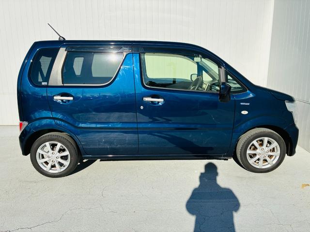 ワゴンR ハイブリッドFX リミテッド 25周年記念車 【保証付き】【修復歴無し】メモリーナビ 地デジテレビ DVD Bluetooth スマートキープッシュスタート 全方位モニター ドラレコ 横滑り防止 衝突安全ボディ パワステ オートエアコン(3枚目)