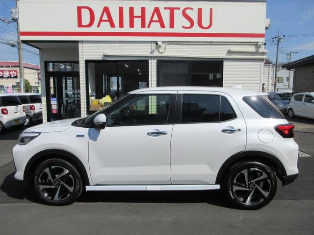 ロッキー プレミアムＧ　ＨＥＶ　登録済未使用車・９インチスマホ連携ディスプレイオーディオ・バックカメラ・シートヒーター・ステアリングスイッチ（10枚目）