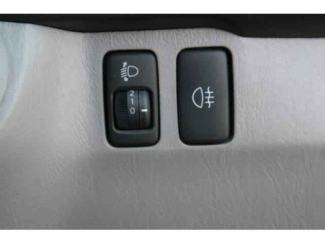 SSR-Xリミテッド 4WD 新品社外17AW 2インチリフトアップ LEDイカリングブラックヘッドライト 新品黒皮シートカバー 純正HDDナビ DVD再生 ワンセグ Bカメラ ETC 寒冷地仕様 NEWブラックペイント(19枚目)