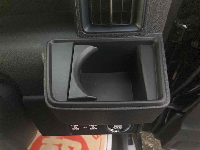 シフォン カスタムＲＳ　ＥＴＣ　バックカメラ　両側電動スライドドア　クリアランスソナー　オートクルーズコントロール　衝突被害軽減システム　オートライト　スマートキー　アイドリングストップ　シートヒーター　届出済未使用車（34枚目）
