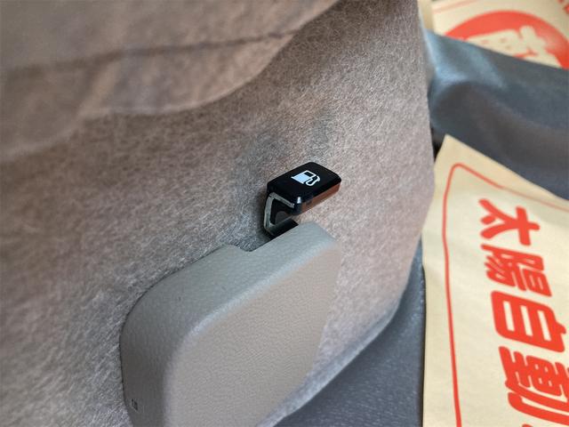 エブリイ ＰＣ　ＣＶＴ　衝突被害軽減システム　クリアランスソナー　レーンアシスト　両側スライドドア　キーレスエントリー　アイドリングストップ　電動格納ミラー　シートヒーター　オートライト　ＬＥＤヘッドランプ（42枚目）