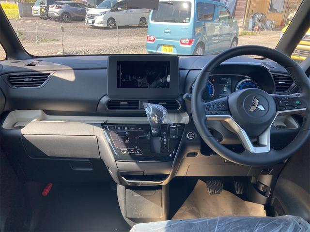 デリカミニ Ｇ　プレミアム　バックカメラ　両側電動スライドドア　オートクルーズコントロール　オートライト　スマートキー　アイドリングストップ　電動格納ミラー　シートヒーター　ＣＶＴ　ルーフレール　アルミホイール　エアコン（2枚目）