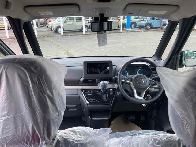 デリカミニ Ｇ　プレミアム　全周囲カメラ　両側電動スライドドア　オートクルーズコントロール　レーンアシスト　衝突被害軽減システム　オートライト　ＬＥＤヘッドランプ　スマートキー　アイドリングストップ　電動格納ミラー（5枚目）