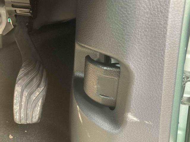 デリカミニ Ｇ　プレミアム　全周囲カメラ　両側電動スライドドア　オートクルーズコントロール　レーンアシスト　衝突被害軽減システム　オートライト　ＬＥＤヘッドランプ　スマートキー　アイドリングストップ　電動格納ミラー（42枚目）