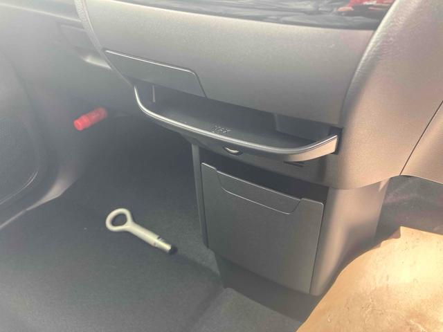 デリカミニ Ｇ　プレミアム　全周囲カメラ　両側電動スライドドア　オートクルーズコントロール　レーンアシスト　衝突被害軽減システム　オートライト　ＬＥＤヘッドランプ　スマートキー　アイドリングストップ　電動格納ミラー（47枚目）