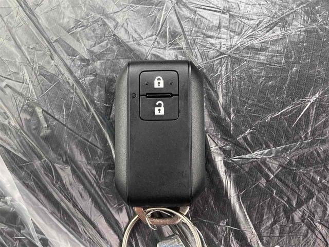 ワゴンＲ ＦＸ　クリアランスソナー　レーンアシスト　衝突被害軽減システム　オートライト　スマートキー　電動格納ミラー　ベンチシート　ＣＶＴ　盗難防止システム　ＡＢＳ　ＥＳＣ　衝突安全ボディ　エアコン（11枚目）