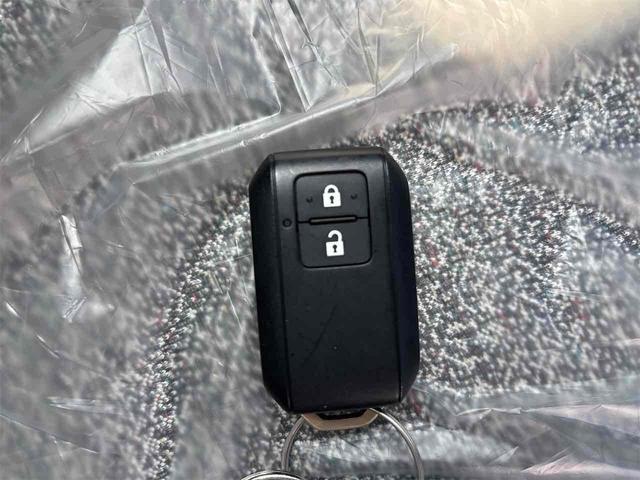 スペーシア 　両側スライドドア　クリアランスソナー　オートライト　スマートキー　アイドリングストップ　電動格納ミラー　ベンチシート　ＣＶＴ　ＥＳＣ　エアコン（44枚目）