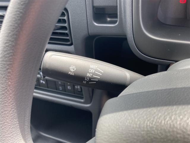 スーパーキャリイ Ｘ　ＡＴ　衝突被害軽減システム　クリアランスソナー　レーンアシスト　アイドリングストップ　電動格納ミラー　オートライト　ＥＳＣ　エアコン　パワーウィンドウ　運転席エアバッグ　助手席エアバッグ（6枚目）