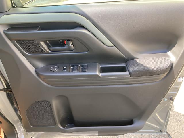 スペーシアギア ハイブリッドＸＺ　両側電動スライドドア　クリアランスソナー　オートクルーズコントロール　レーンアシスト　オートライト　スマートキー　アイドリングストップ　電動格納ミラー　シートヒーター　ベンチシート　ＣＶＴ　ＥＳＣ（33枚目）