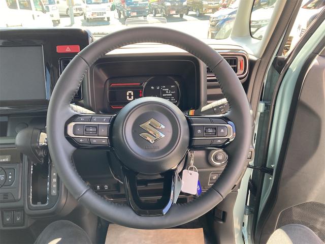 スペーシアギア 　両側電動スライドドア　クリアランスソナー　オートクルーズコントロール　レーンアシスト　オートライト　スマートキー　アイドリングストップ　電動格納ミラー　シートヒーター　ベンチシート　ＣＶＴ　ＡＢＳ（3枚目）