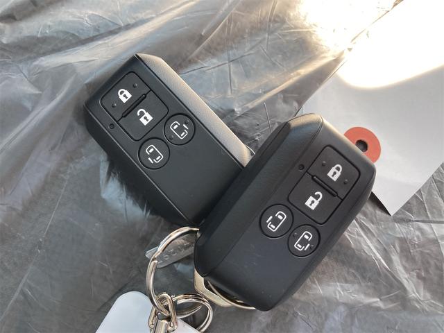 スペーシアギア 　両側電動スライドドア　クリアランスソナー　オートクルーズコントロール　レーンアシスト　オートライト　スマートキー　アイドリングストップ　電動格納ミラー　シートヒーター　ベンチシート　ＣＶＴ　ＡＢＳ（8枚目）