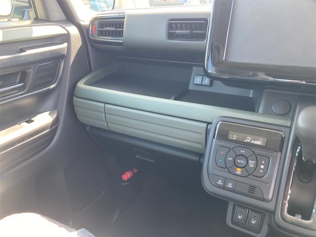 スペーシアギア 　両側電動スライドドア　クリアランスソナー　オートクルーズコントロール　レーンアシスト　オートライト　スマートキー　アイドリングストップ　電動格納ミラー　シートヒーター　ベンチシート　ＣＶＴ　ＡＢＳ（52枚目）