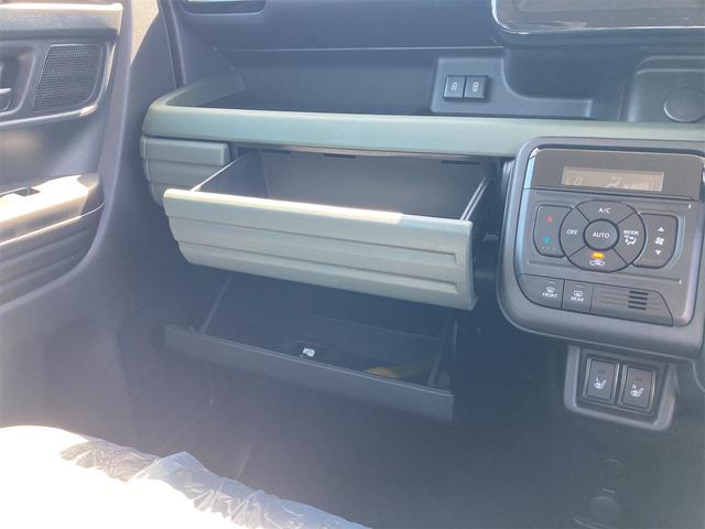 スペーシアギア 　両側電動スライドドア　クリアランスソナー　オートクルーズコントロール　レーンアシスト　オートライト　スマートキー　アイドリングストップ　電動格納ミラー　シートヒーター　ベンチシート　ＣＶＴ　ＡＢＳ（53枚目）