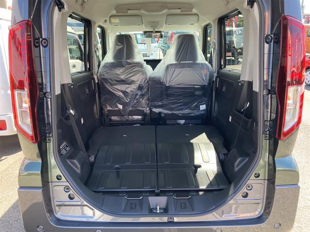 スペーシアギア ハイブリッドＸＺ　両側電動スライドドア　オートクルーズコントロール　オートライト　スマートキー　アイドリングストップ　電動格納ミラー　シートヒーター　ベンチシート　ＣＶＴ　ＥＳＣ　オットマン　ルーフレール（24枚目）