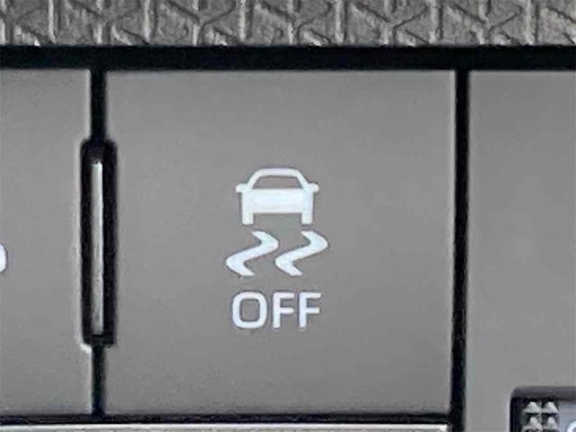 タント ファンクロス　バックカメラ　両側電動スライドドア　クリアランスソナー　衝突被害軽減システム　オートライト　スマートキー　アイドリングストップ　電動格納ミラー　シートヒーター　ＣＶＴ　ＥＳＣ　ルーフレール（6枚目）