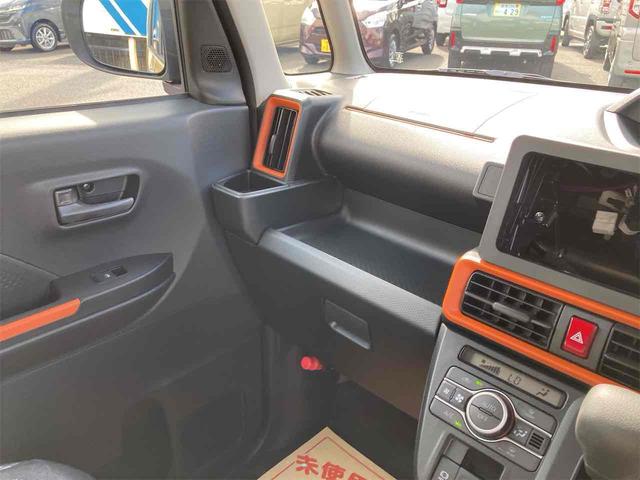 タント ファンクロス　バックカメラ　両側電動スライドドア　クリアランスソナー　衝突被害軽減システム　オートライト　スマートキー　アイドリングストップ　電動格納ミラー　シートヒーター　ＣＶＴ　ＥＳＣ　ルーフレール（45枚目）