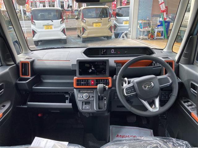 タント ファンクロスターボ　バックカメラ　両側電動スライドドア　クリアランスソナー　衝突被害軽減システム　オートライト　スマートキー　アイドリングストップ　電動格納ミラー　シートヒーター　ＣＶＴ　盗難防止システム　ＥＳＣ（2枚目）