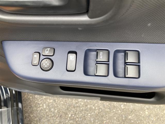 アルト 　クリアランスソナー　レーンアシスト　オートライト　キーレスエントリー　アイドリングストップ　電動格納ミラー　シートヒーター　ＣＶＴ　ＥＳＣ　エアコン　パワーステアリング　パワーウィンドウ（11枚目）