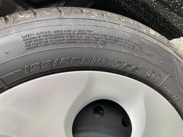 アルト 　クリアランスソナー　レーンアシスト　オートライト　キーレスエントリー　アイドリングストップ　電動格納ミラー　シートヒーター　ＣＶＴ　ＥＳＣ　エアコン　パワーステアリング　パワーウィンドウ（26枚目）