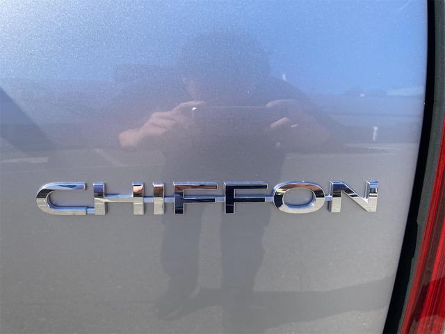 シフォン Ｇ　全周囲カメラ　両側電動スライドドア　クリアランスソナー　衝突被害軽減システム　オートライト　ＬＥＤヘッドランプ　スマートキー　アイドリングストップ　電動格納ミラー　シートヒーター　ベンチシート　ＣＶＴ（25枚目）