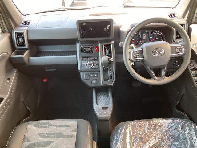 タフト Ｇ　ダーククロムベンチャー　クリアランスソナー　オートクルーズコントロール　衝突被害軽減システム　オートライト　スマートキー　アイドリングストップ　電動格納ミラー　シートヒーター　ＣＶＴ　ＥＳＣ　アルミホイール　エアコン（2枚目）