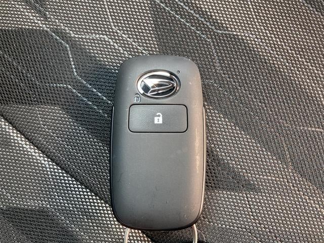 タフト Ｇ　ダーククロムベンチャー　クリアランスソナー　オートクルーズコントロール　衝突被害軽減システム　オートライト　スマートキー　アイドリングストップ　電動格納ミラー　シートヒーター　ＣＶＴ　ＥＳＣ　アルミホイール　エアコン（11枚目）