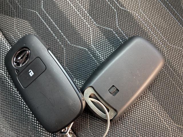 タフト Ｇ　ダーククロムベンチャー　クリアランスソナー　オートクルーズコントロール　衝突被害軽減システム　オートライト　スマートキー　アイドリングストップ　電動格納ミラー　シートヒーター　ＣＶＴ　ＥＳＣ　アルミホイール　エアコン（42枚目）