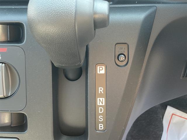 ミライース Ｌ　ＳＡＩＩＩ　クリアランスソナー　衝突被害軽減システム　オートマチックハイビーム　オートライト　キーレスエントリー　アイドリングストップ　ＣＶＴ　盗難防止システム　ＡＢＳ　ＥＳＣ　衝突安全ボディ　エアコン（7枚目）