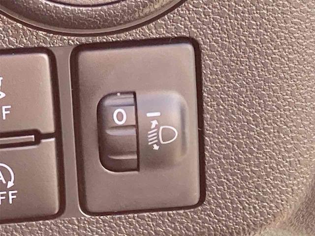 ミライース Ｌ　ＳＡＩＩＩ　クリアランスソナー　衝突被害軽減システム　オートマチックハイビーム　オートライト　キーレスエントリー　アイドリングストップ　ＣＶＴ　盗難防止システム　ＡＢＳ　ＥＳＣ　衝突安全ボディ　エアコン（44枚目）