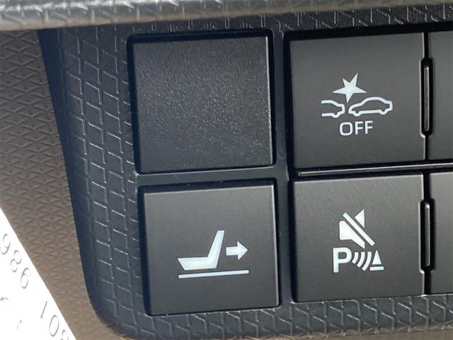 シフォン Ｇ　バックカメラ　両側電動スライドドア　クリアランスソナー　衝突被害軽減システム　オートライト　ＬＥＤヘッドランプ　スマートキー　アイドリングストップ　電動格納ミラー　シートヒーター　ベンチシート　ＣＶＴ（24枚目）