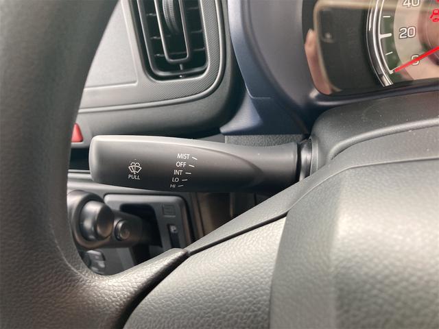 アルト 　クリアランスソナー　レーンアシスト　衝突被害軽減システム　オートライト　アイドリングストップ　電動格納ミラー　シートヒーター　ＣＶＴ　ＥＳＣ　エアコン　パワーウィンドウ（9枚目）