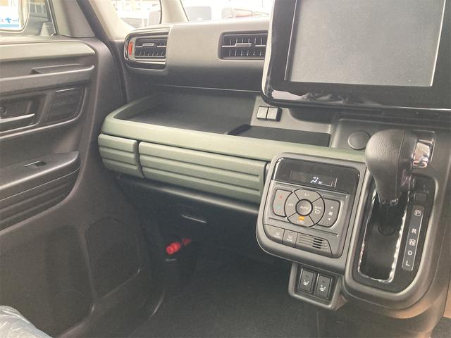 スペーシアギア ハイブリッドＸＺ　両側電動スライドドア　レーンアシスト　オートライト　スマートキー　アイドリングストップ　電動格納ミラー　シートヒーター　ＣＶＴ　ＥＳＣ　オットマン　ルーフレール　アルミホイール　エアコン（49枚目）