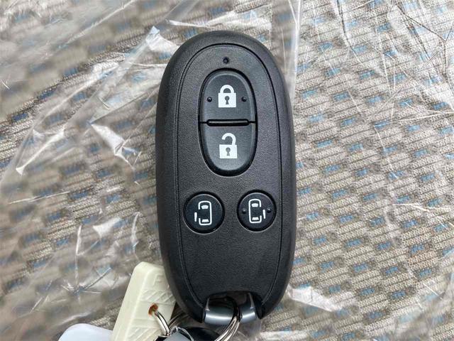 エブリイワゴン ＰＺターボスペシャル　両側電動スライドドア　クリアランスソナー　レーンアシスト　衝突被害軽減システム　オートライト　スマートキー　アイドリングストップ　電動格納ミラー　シートヒーター　ＣＶＴ　ＥＳＣ　アルミホイール（7枚目）