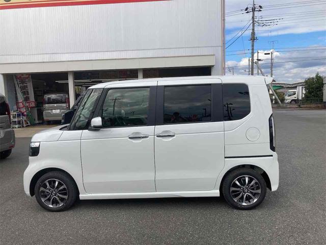 N-BOXカスタム ベースグレード バックカメラ 両側スライド・片側電動 クリアランスソナー オートクルーズコントロール レーンアシスト 衝突被害軽減システム オートライト LEDヘッドランプ スマートキー アイドリングストップ(17枚目)