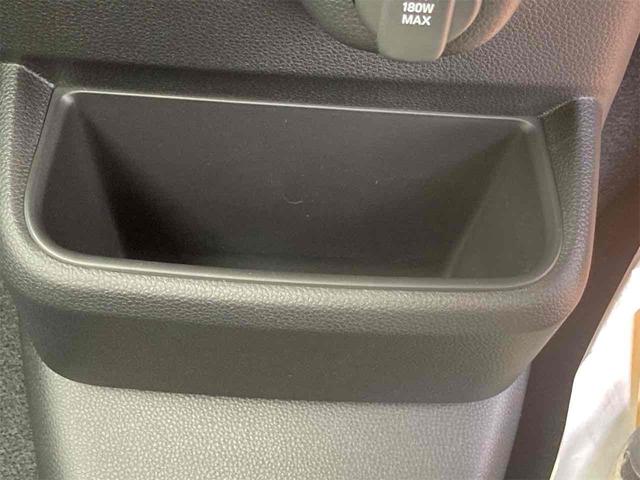 N-BOXカスタム ベースグレード バックカメラ 両側スライド・片側電動 クリアランスソナー オートクルーズコントロール レーンアシスト 衝突被害軽減システム オートライト LEDヘッドランプ スマートキー アイドリングストップ(50枚目)