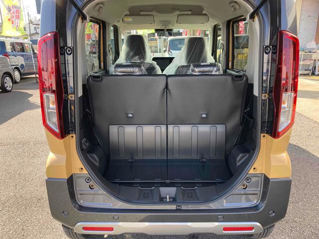 スペーシアギア ハイブリッドＸＺ　両側電動スライドドア　オートクルーズコントロール　レーンアシスト　オートライト　スマートキー　アイドリングストップ　電動格納ミラー　シートヒーター　ベンチシート　ＣＶＴ　ＡＢＳ　ＥＳＣ　ルーフレール（19枚目）