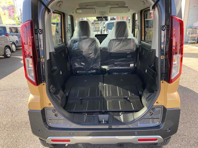 スペーシアギア ハイブリッドＸＺ　両側電動スライドドア　オートクルーズコントロール　レーンアシスト　オートライト　スマートキー　アイドリングストップ　電動格納ミラー　シートヒーター　ベンチシート　ＣＶＴ　ＡＢＳ　ＥＳＣ　ルーフレール（22枚目）